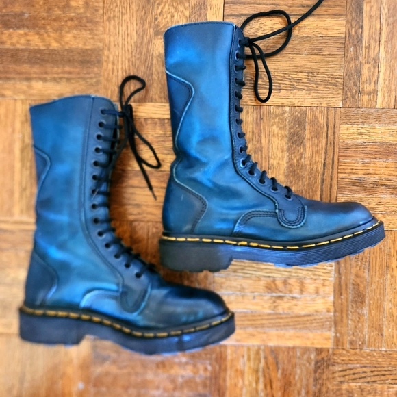 Made in England Doc Marten boot - Picture 5 of 11